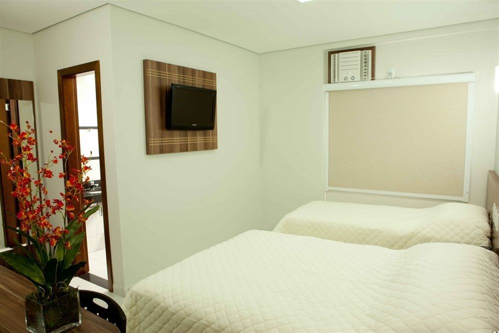 Serras Hotel Cuiabá Esterno foto